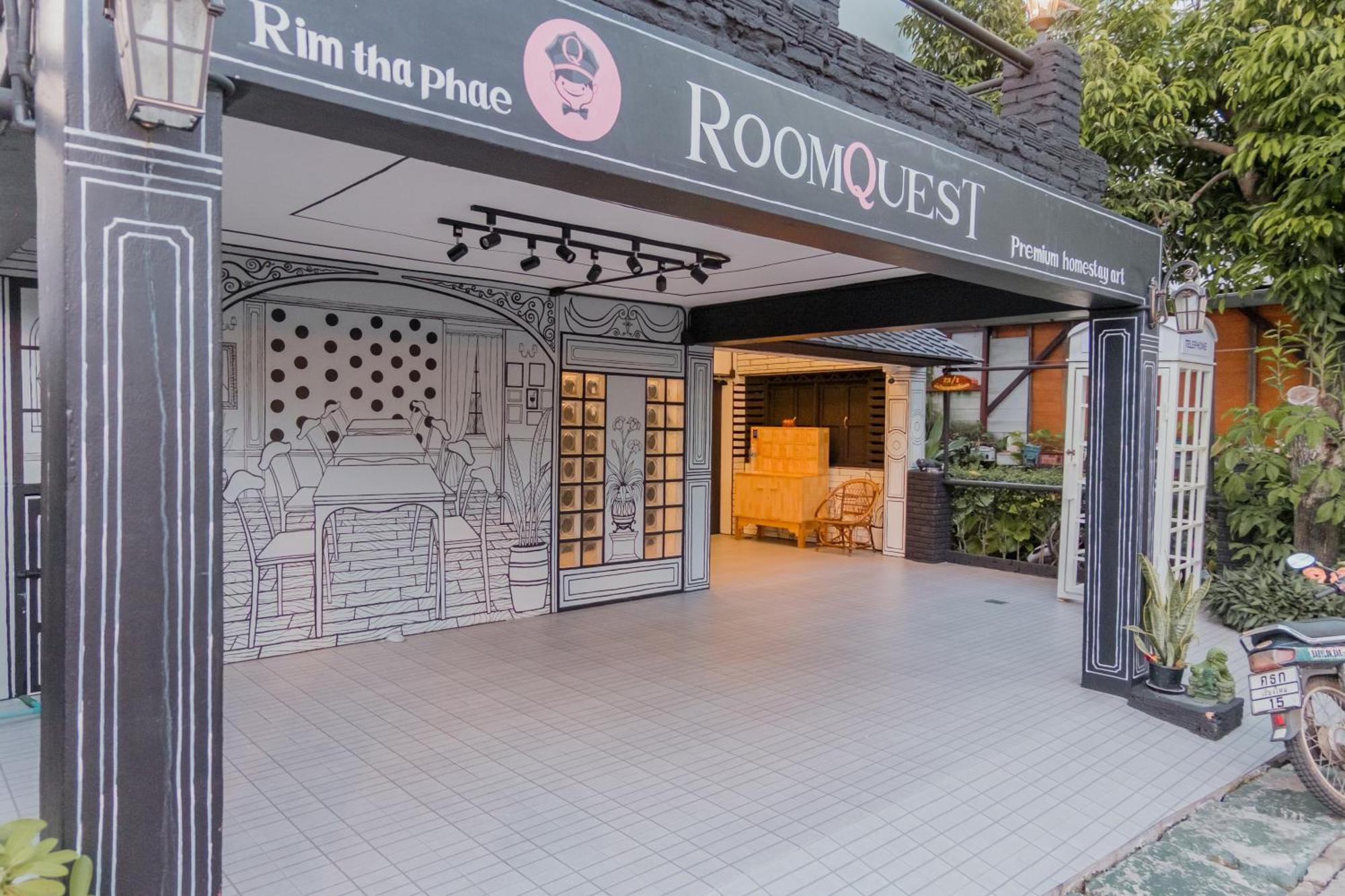 Roomquest Chiang Mai Tha Phae Exterior foto